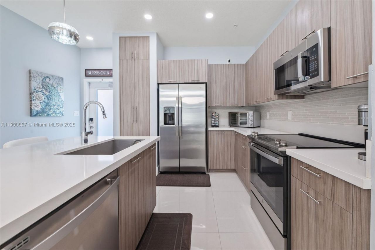 8363 NW 41st St, Unit A-103, Doral, FL 33166 Photo