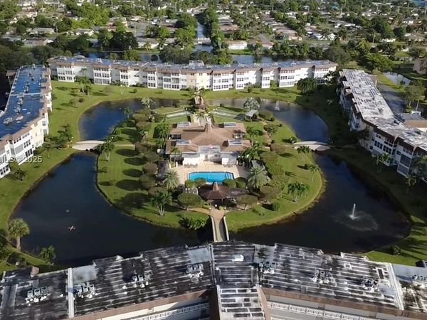 4700 NW 35TH ST, Unit 602, Lauderdale Lakes, FL 33319