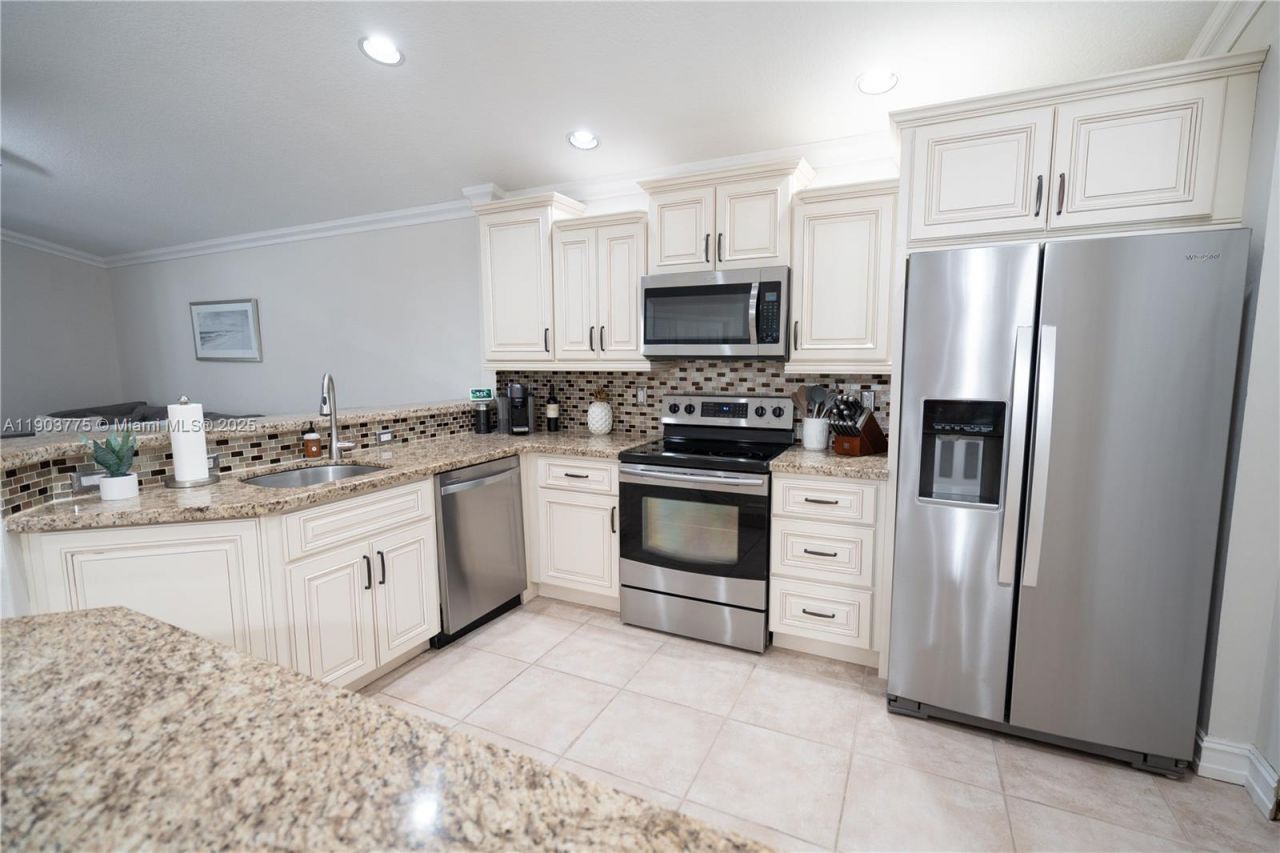 16061 La Costa Dr, Weston, FL 33326 Photo