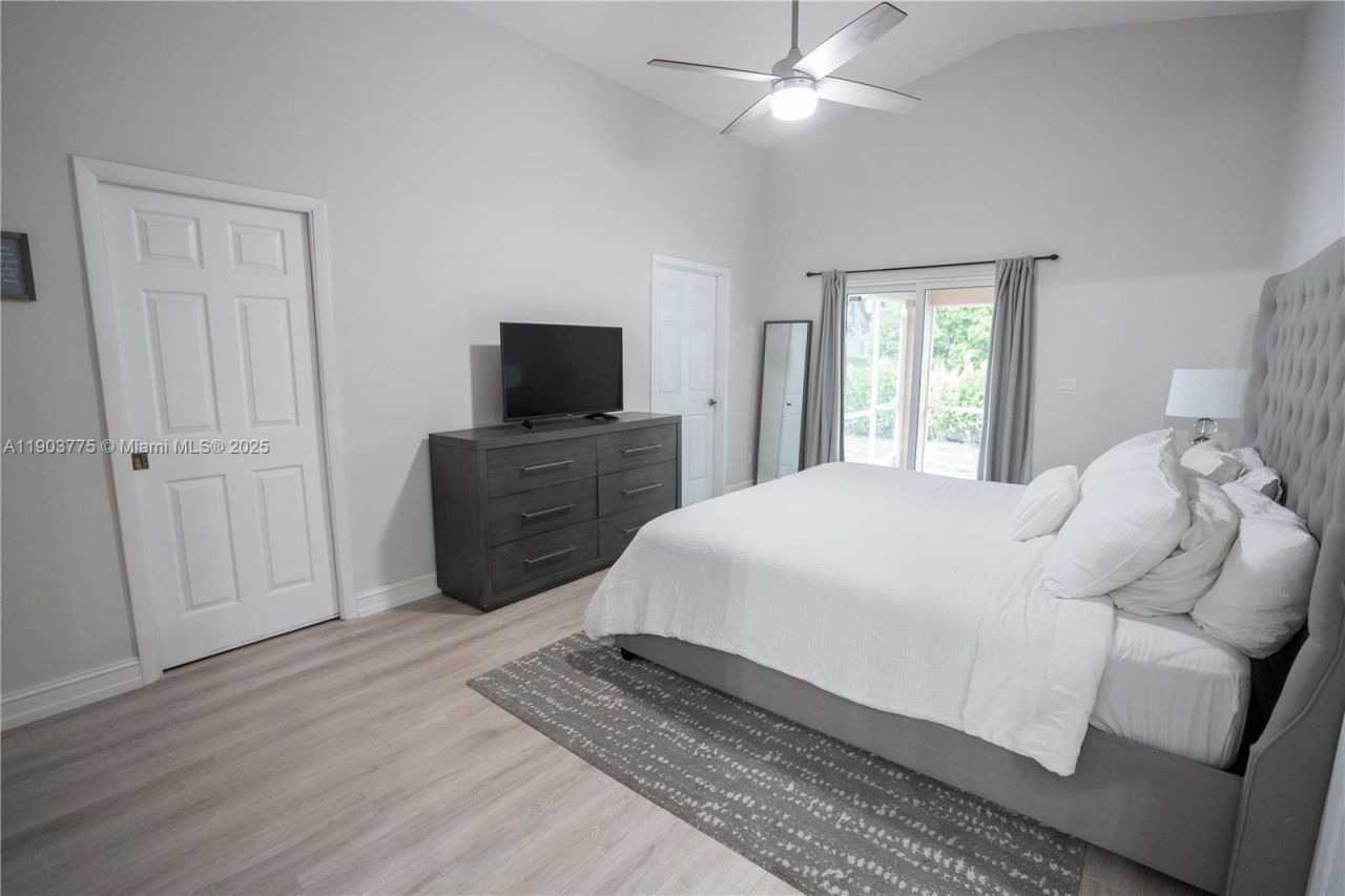 16061 La Costa Dr, Weston, FL 33326 Photo