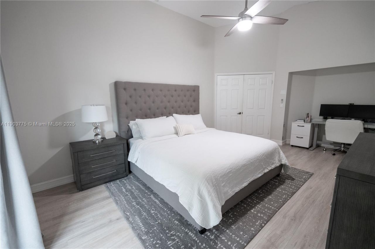 16061 La Costa Dr, Weston, FL 33326 Photo