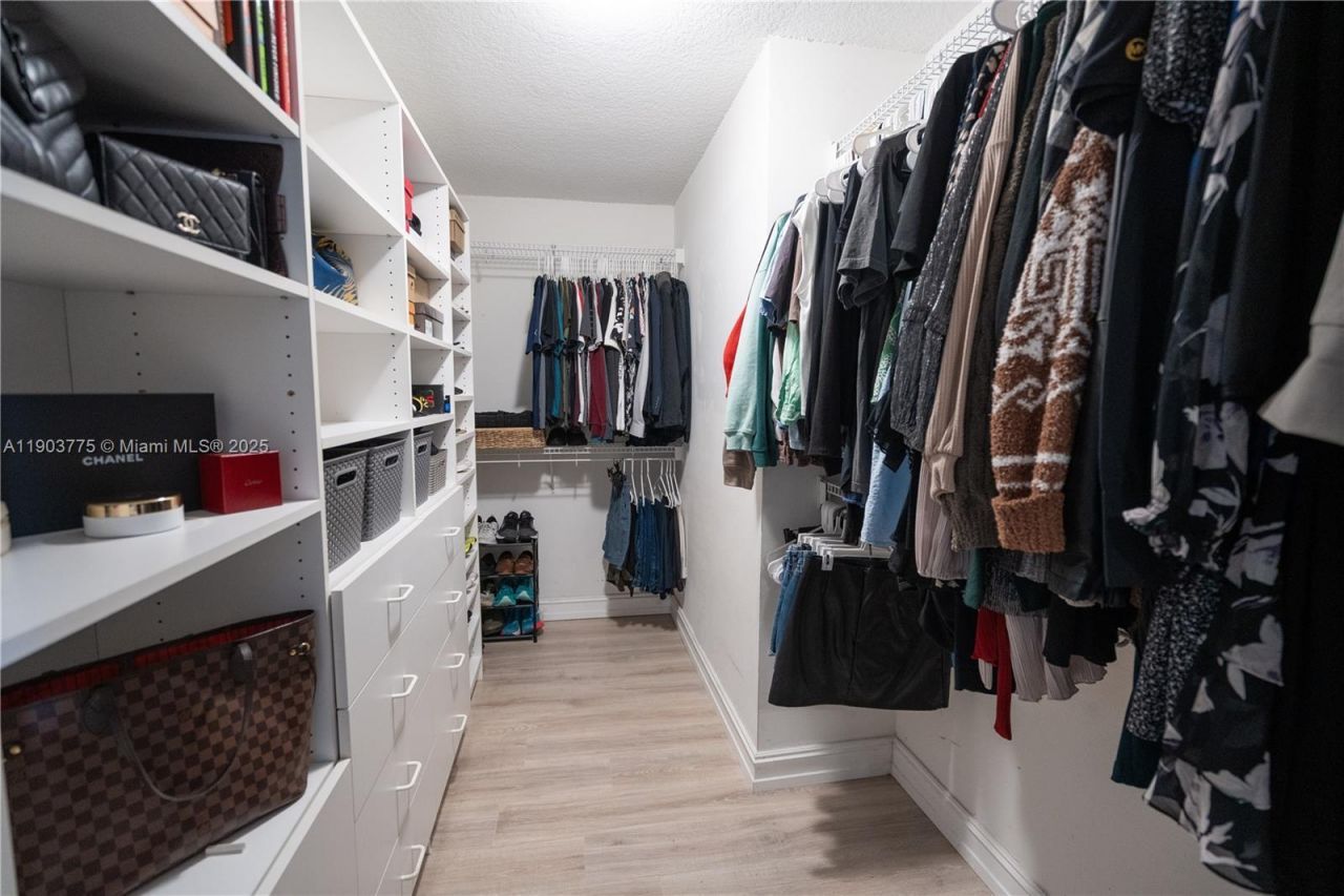 16061 La Costa Dr, Weston, FL 33326 Photo