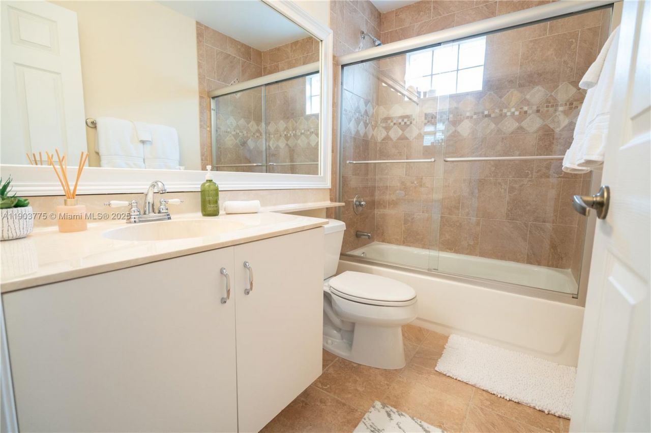 16061 La Costa Dr, Weston, FL 33326 Photo