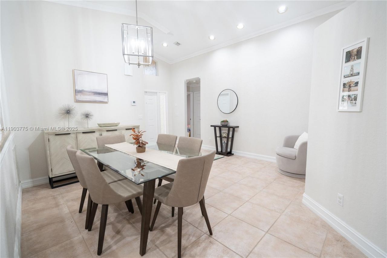 16061 La Costa Dr, Weston, FL 33326 Photo