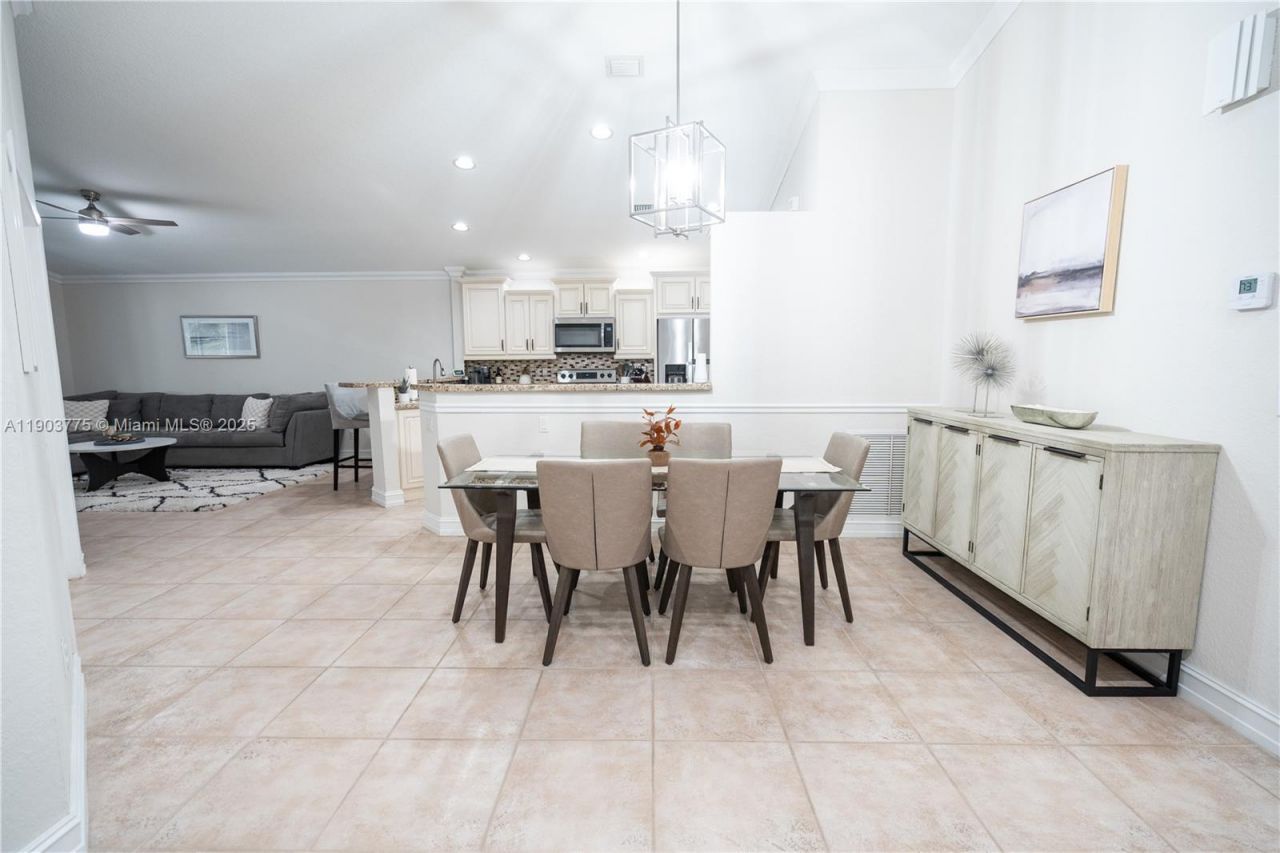 16061 La Costa Dr, Weston, FL 33326 Photo