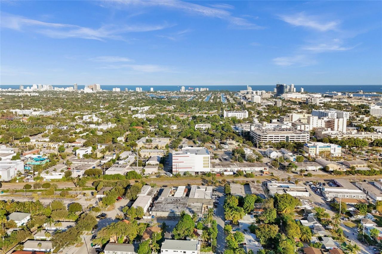 218 SW 14th Ct, Fort Lauderdale, FL 33315 Photo