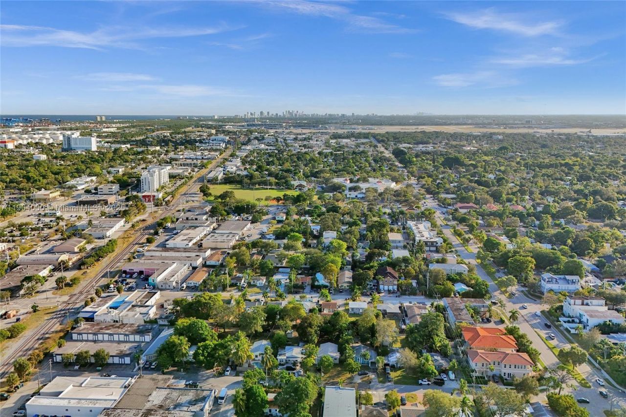 218 SW 14th Ct, Fort Lauderdale, FL 33315 Photo