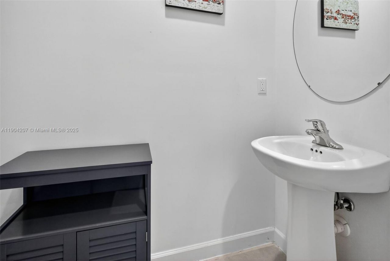 12936 NW 22nd Pl, Miami, FL 33167 Photo