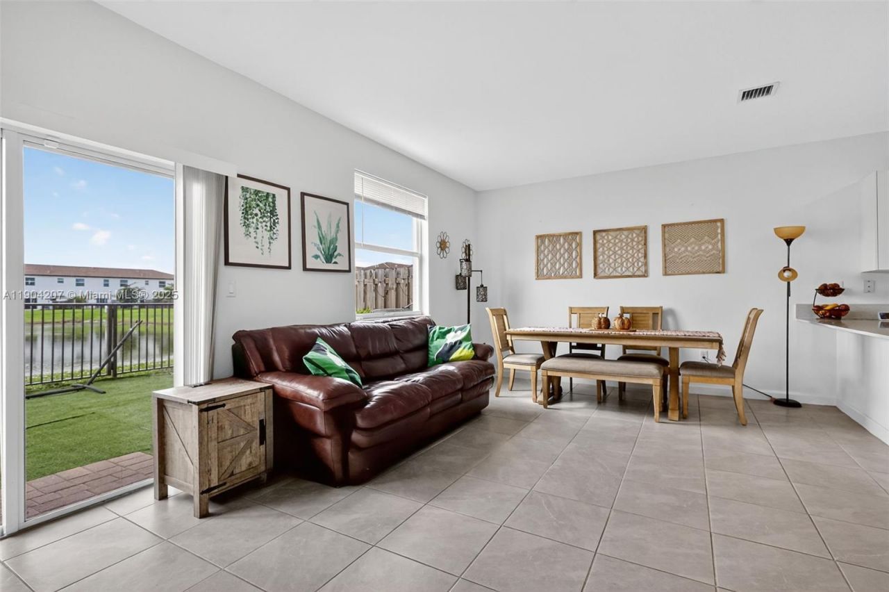 12936 NW 22nd Pl, Miami, FL 33167 Photo