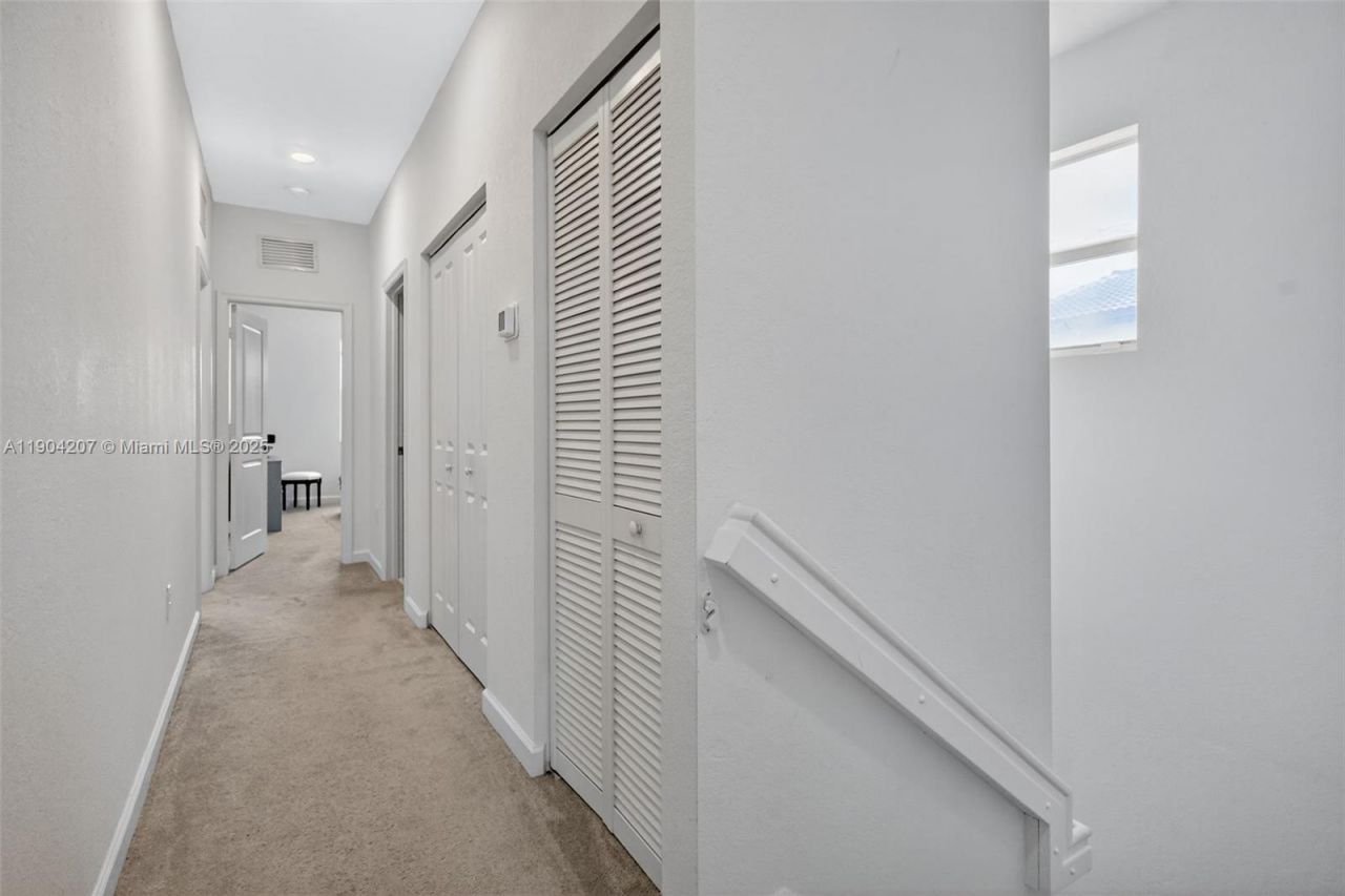 12936 NW 22nd Pl, Miami, FL 33167 Photo