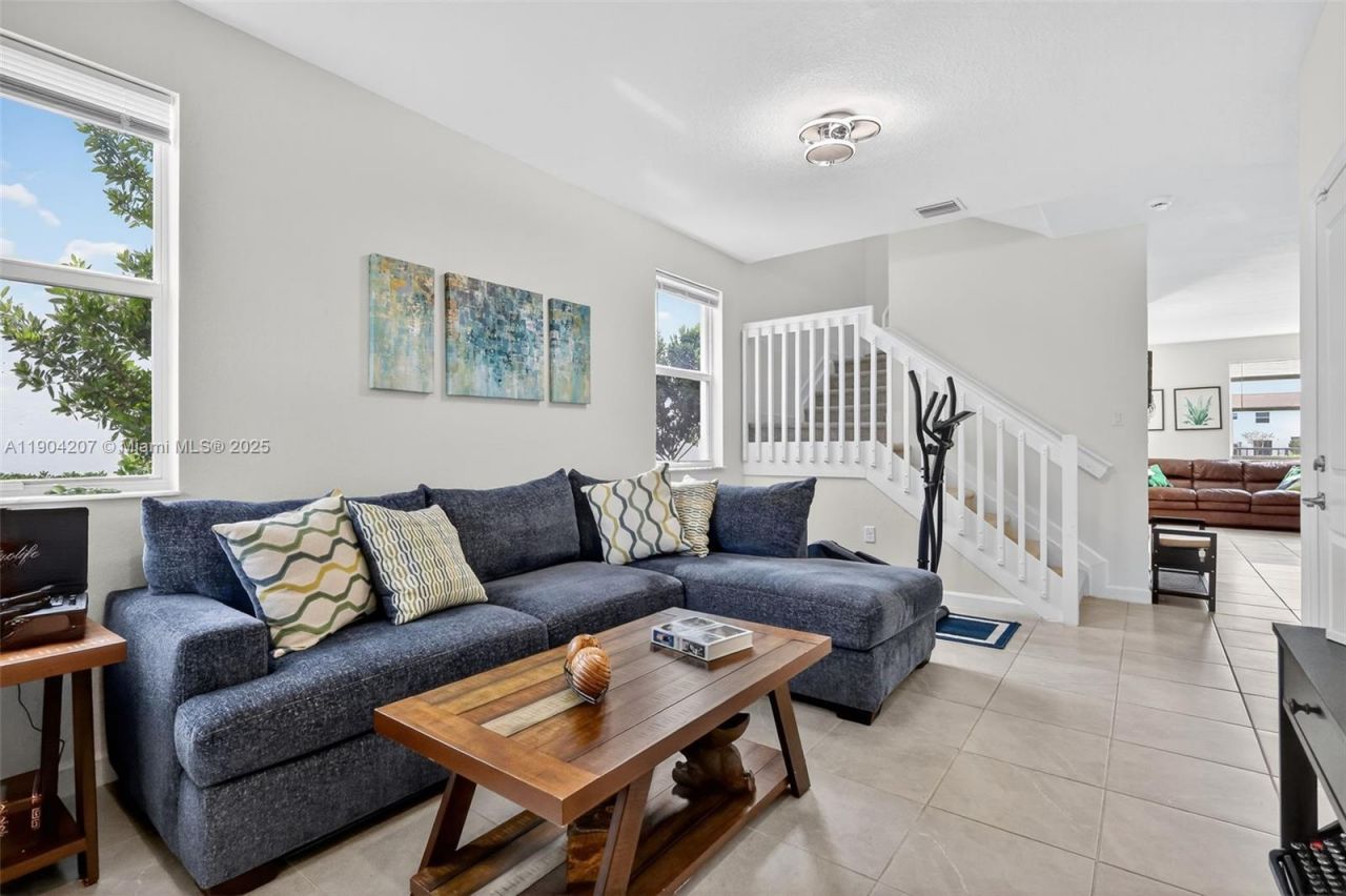 12936 NW 22nd Pl, Miami, FL 33167 Photo