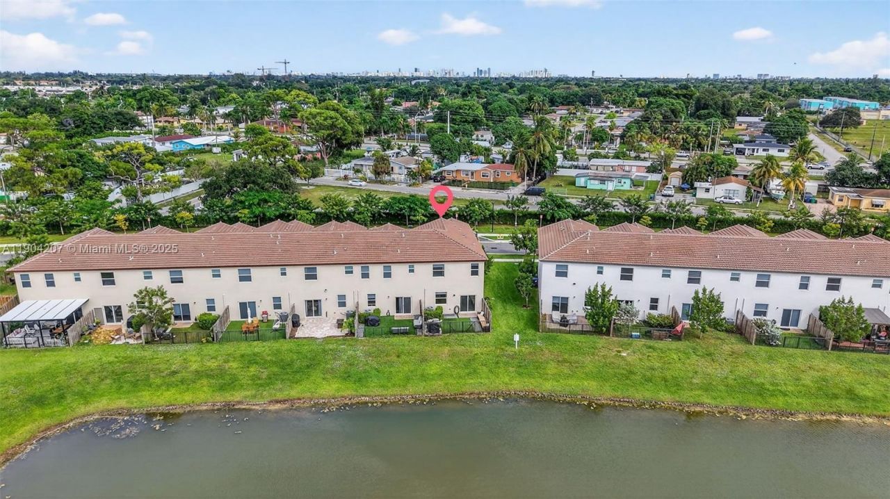 12936 NW 22nd Pl, Miami, FL 33167 Photo