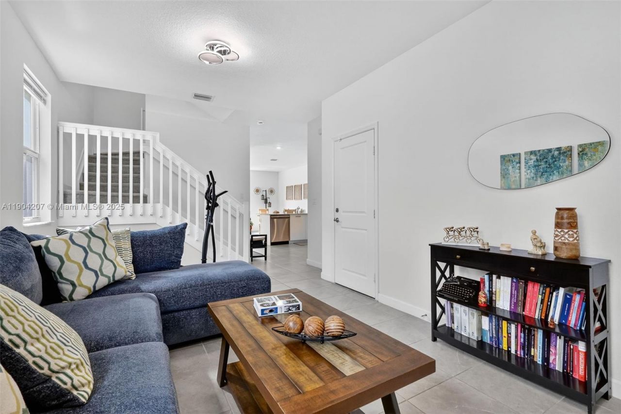 12936 NW 22nd Pl, Miami, FL 33167 Photo