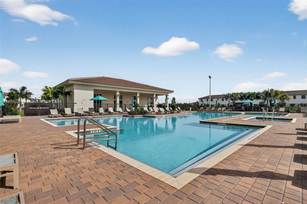 12936 NW 22nd Pl, Miami, FL 33167 Photo