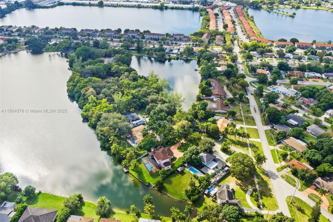 14141 NW 14th Dr, Miami, FL 33167 Photo