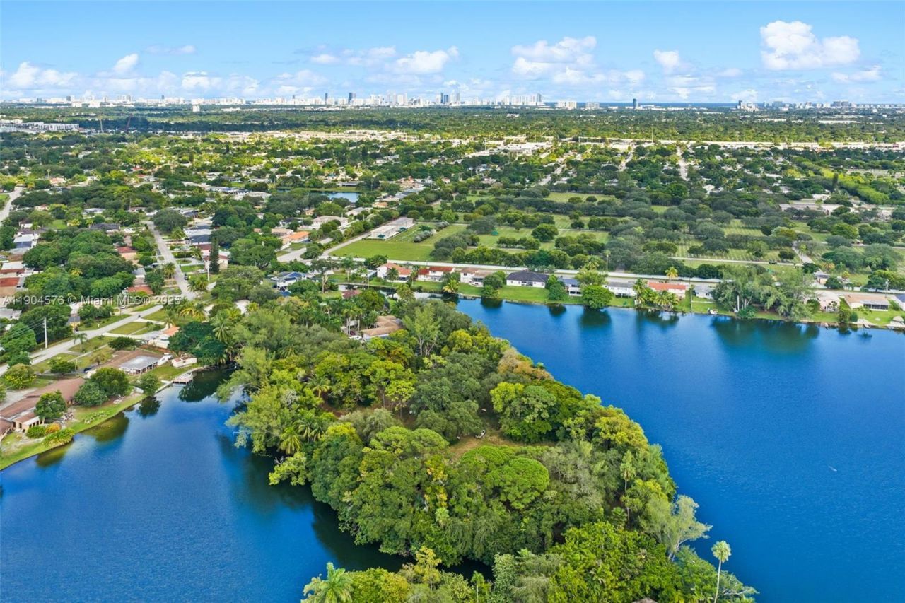 14141 NW 14th Dr, Miami, FL 33167 Photo