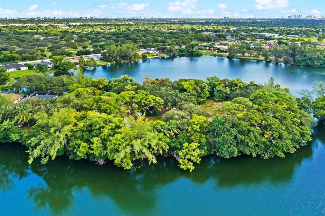 14141 NW 14th Dr, Miami, FL 33167 Photo