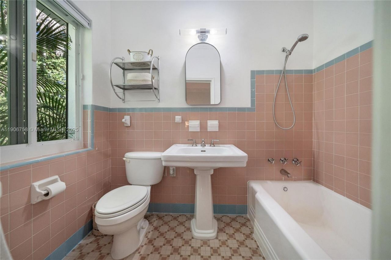 124 NE 96th St, Miami Shores, FL 33138 Photo