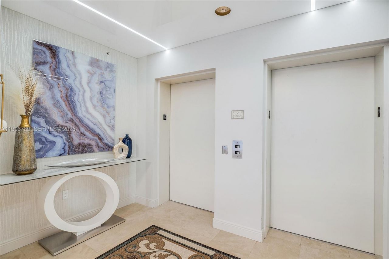 20201 E Country Club Dr, Unit 1903, Aventura, FL 33180 Photo