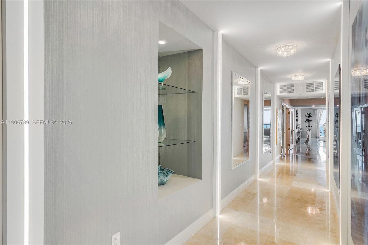 20201 E Country Club Dr, Unit 1903, Aventura, FL 33180 Photo