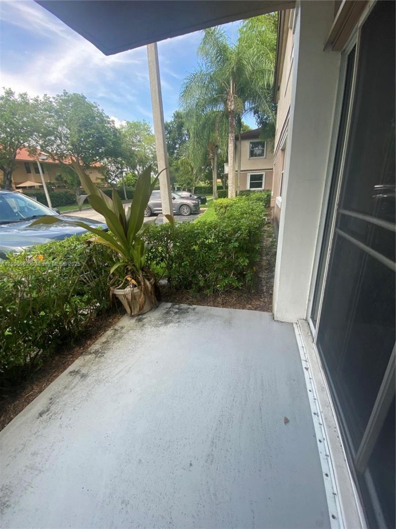11232 SW 12th St, Unit 101, Pembroke Pines, FL 33025 Photo