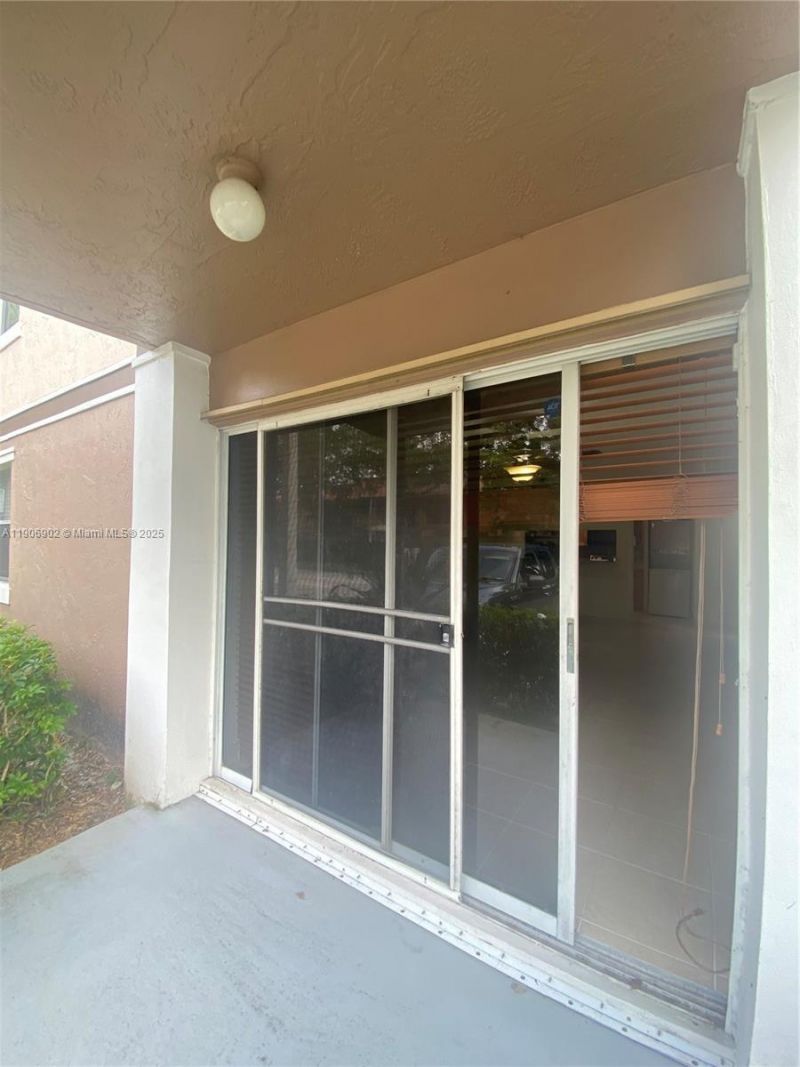 11232 SW 12th St, Unit 101, Pembroke Pines, FL 33025 Photo