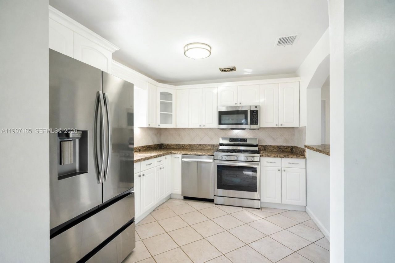 6741 Coolidge St, Hollywood, FL 33024 Photo