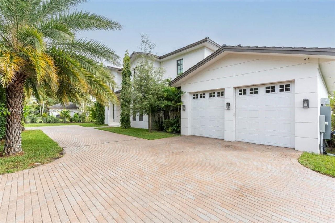 11907 SW 70th Ave, Pinecrest, FL 33156 Photo