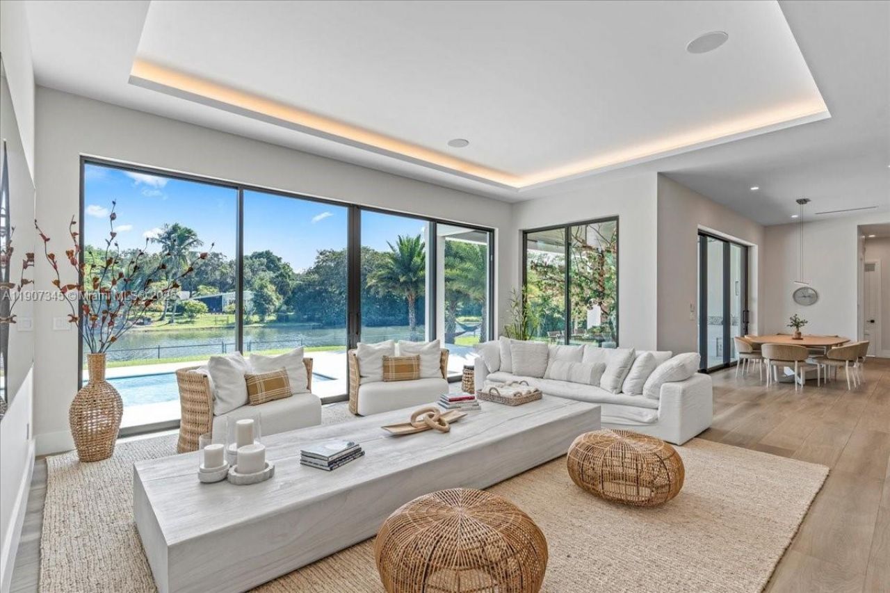 11907 SW 70th Ave, Pinecrest, FL 33156 Photo