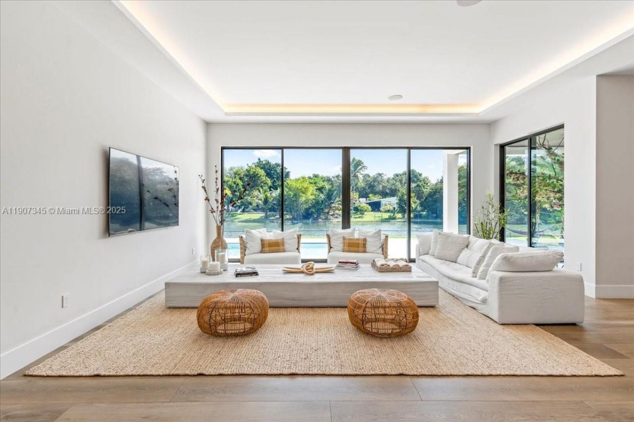 11907 SW 70th Ave, Pinecrest, FL 33156 Photo