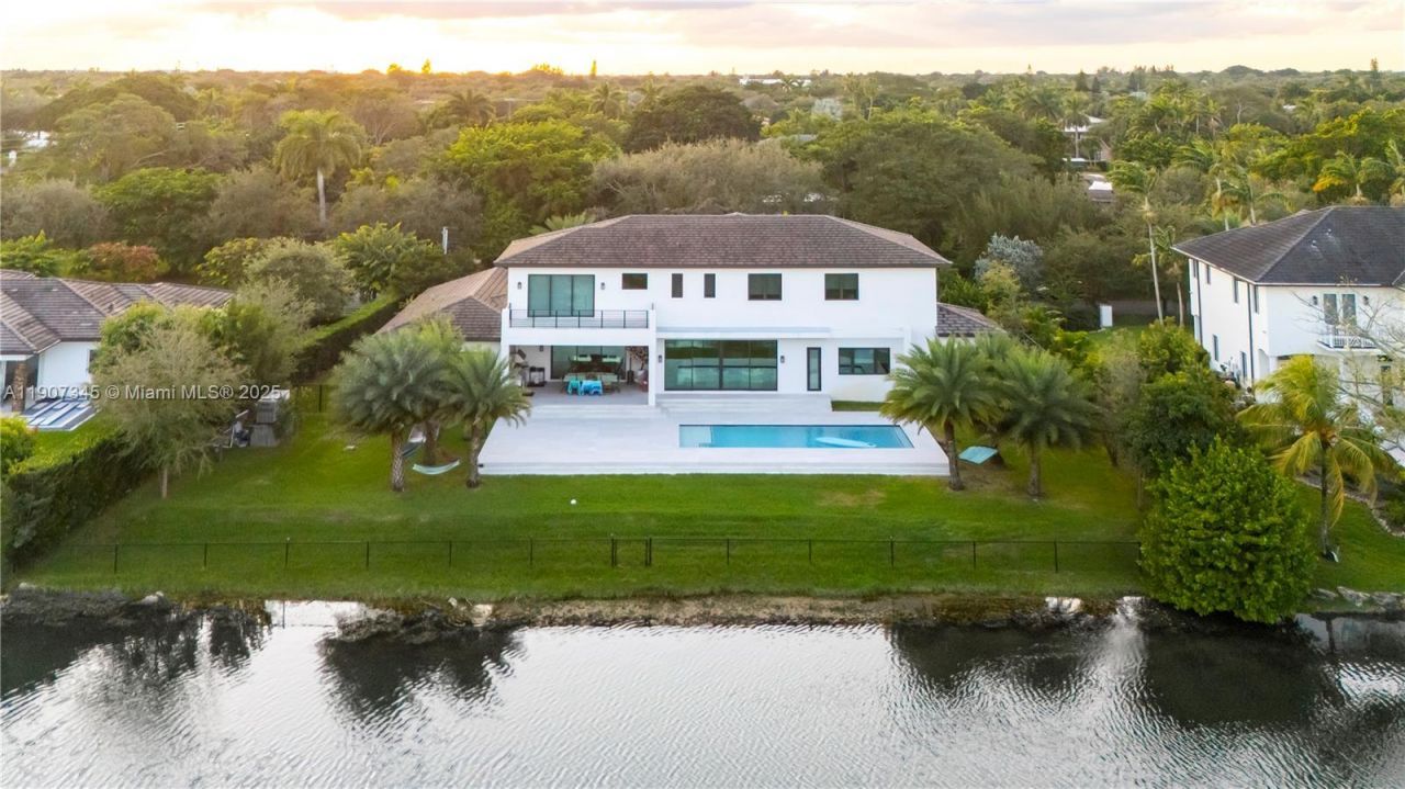 11907 SW 70th Ave, Pinecrest, FL 33156 Photo