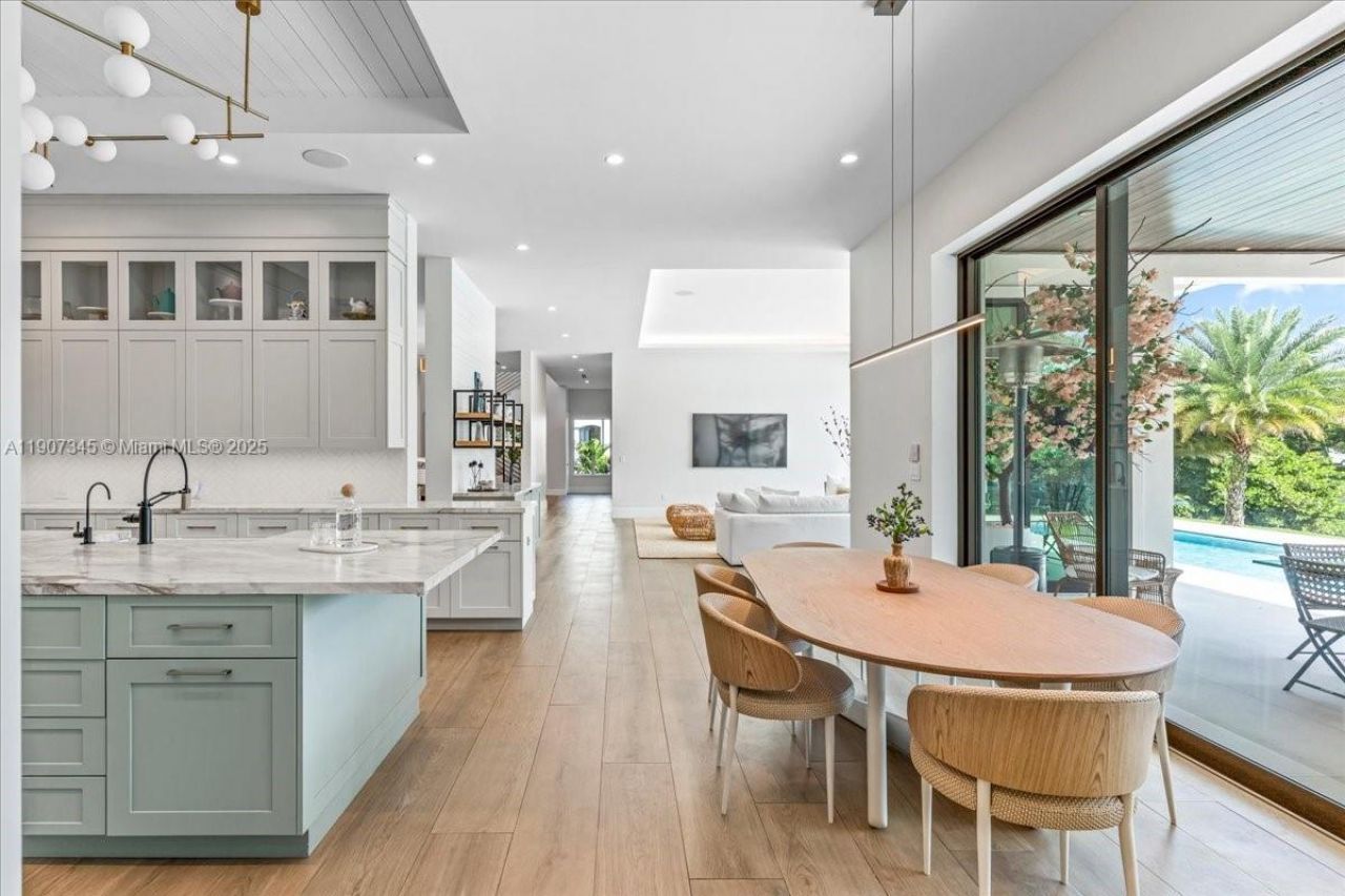 11907 SW 70th Ave, Pinecrest, FL 33156 Photo