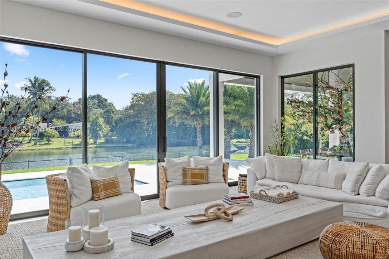 11907 SW 70th Ave, Pinecrest, FL 33156 Photo