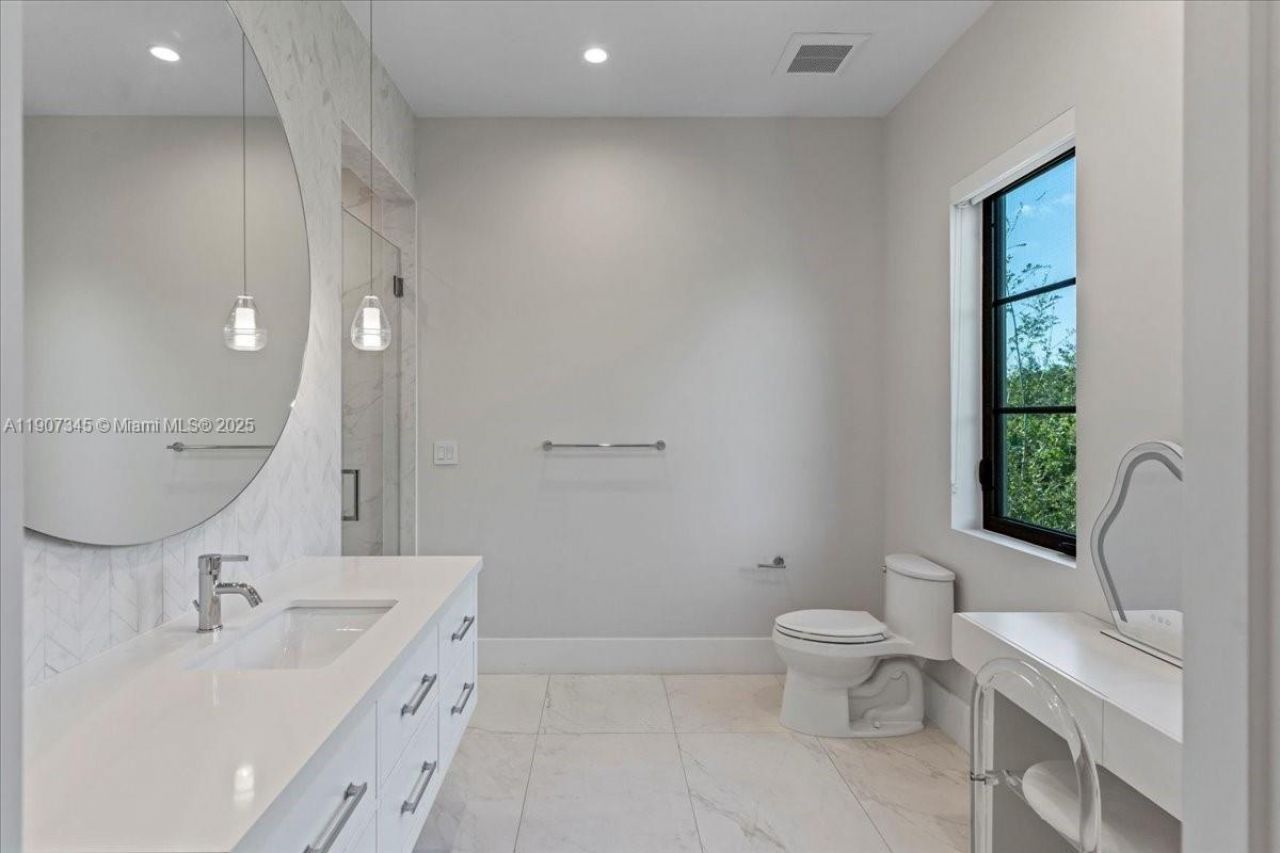 11907 SW 70th Ave, Pinecrest, FL 33156 Photo