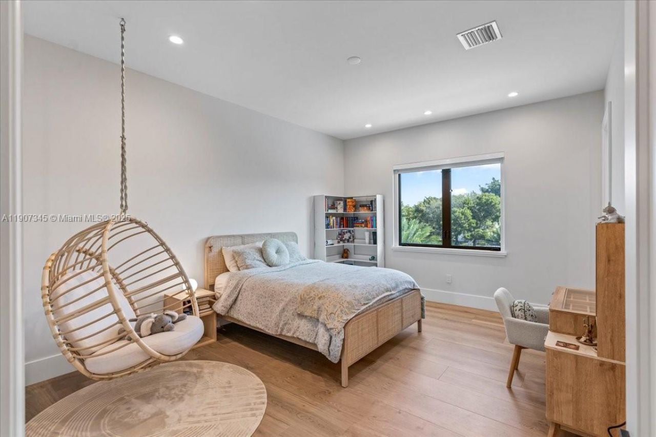 11907 SW 70th Ave, Pinecrest, FL 33156 Photo