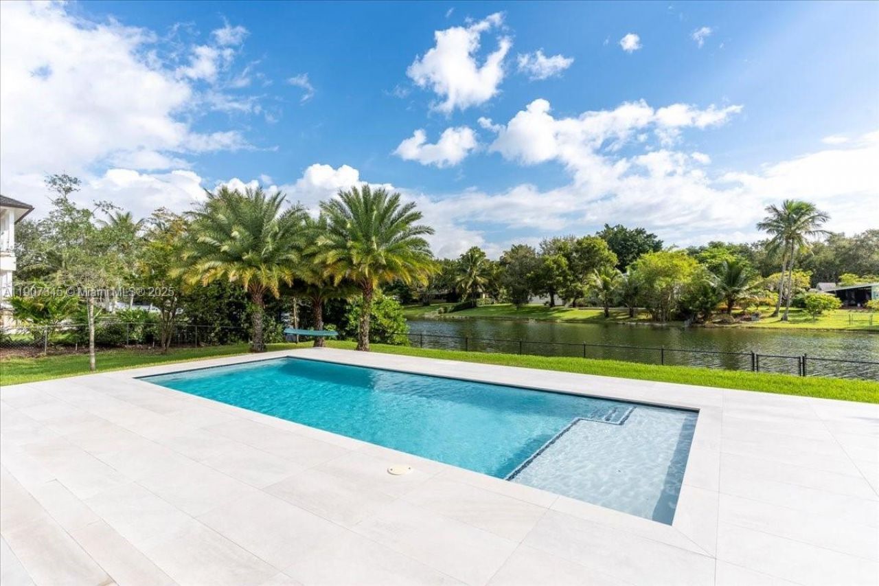 11907 SW 70th Ave, Pinecrest, FL 33156 Photo