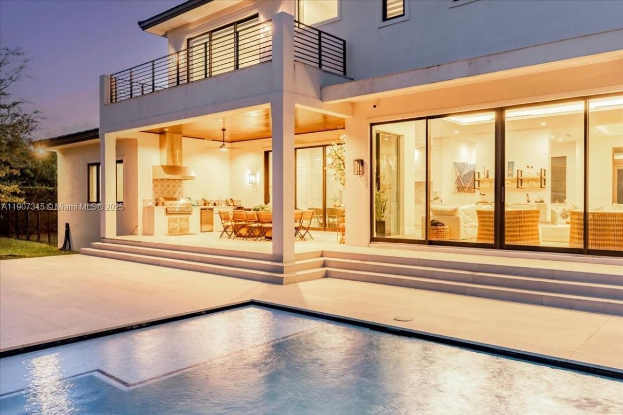 11907 SW 70th Ave, Pinecrest, FL 33156 Photo