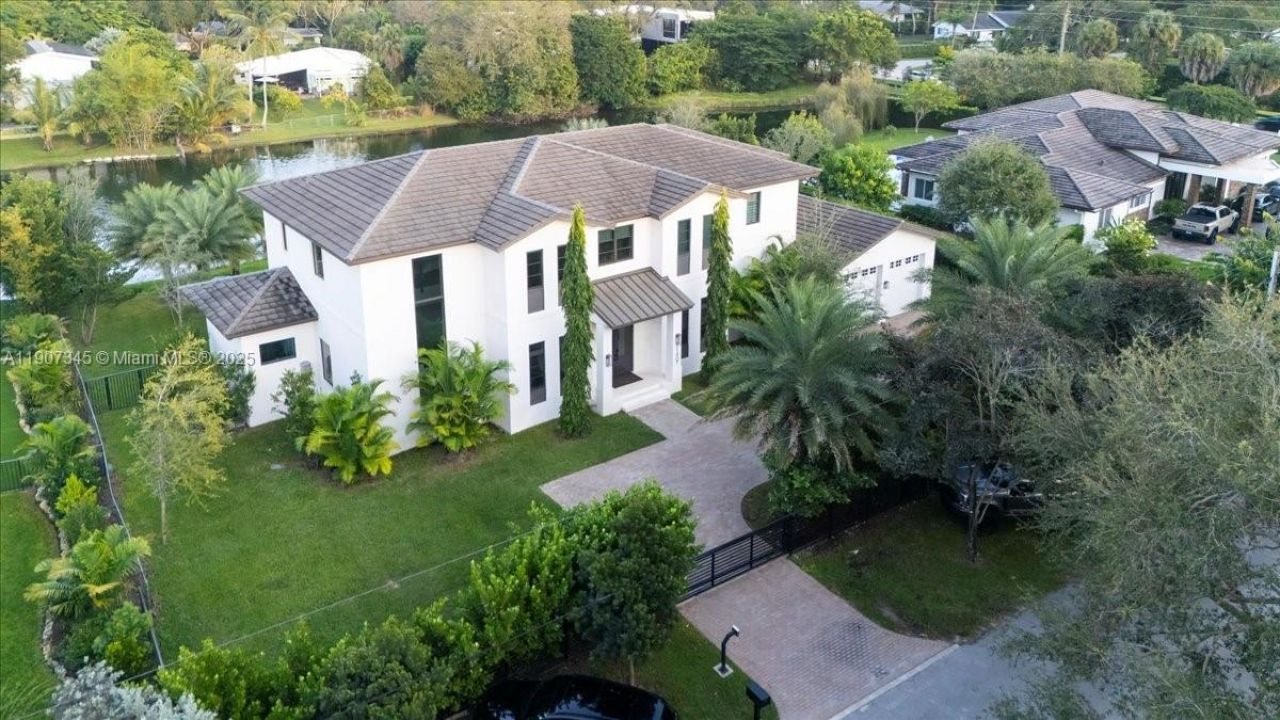 11907 SW 70th Ave, Pinecrest, FL 33156 Photo