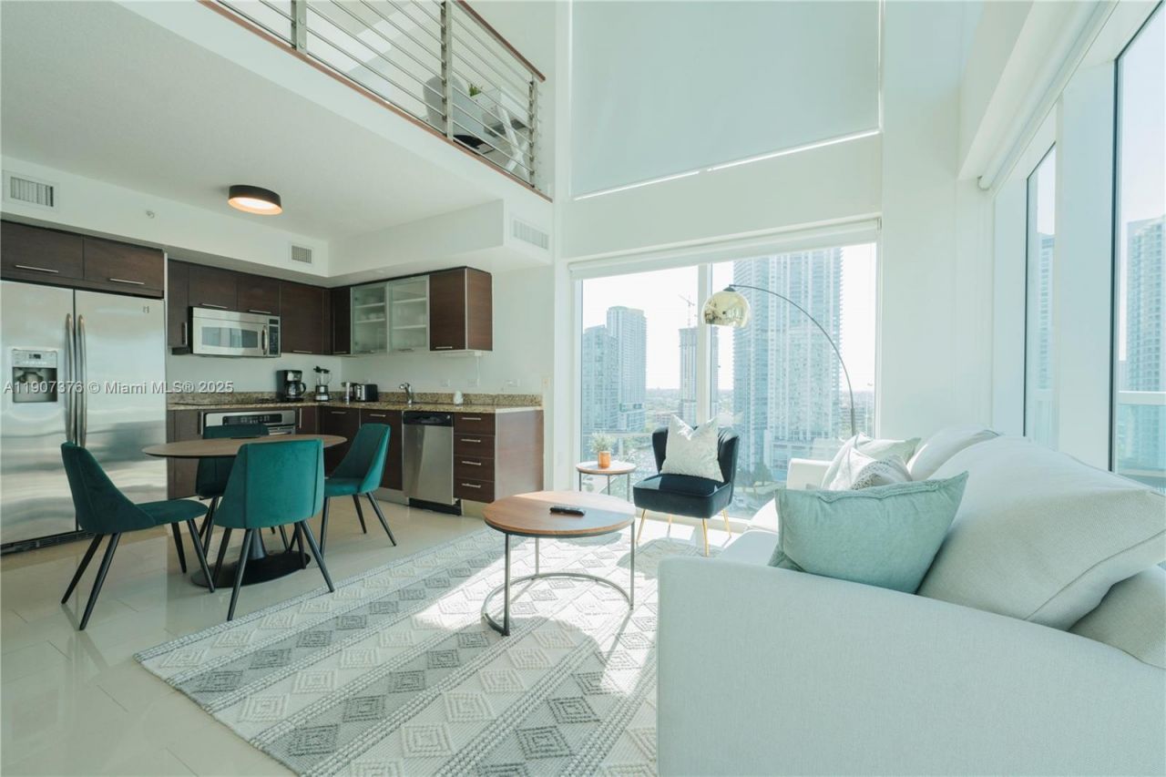 41 SE 5th St, Unit 1217, Miami, FL 33131 Photo