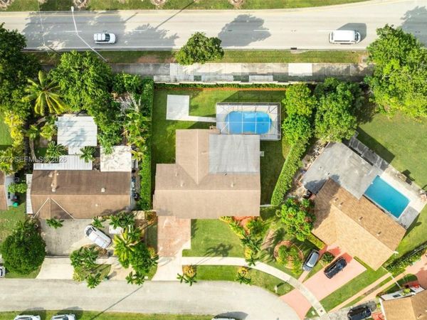 10835 SW 152nd Ter, Miami, FL 33157