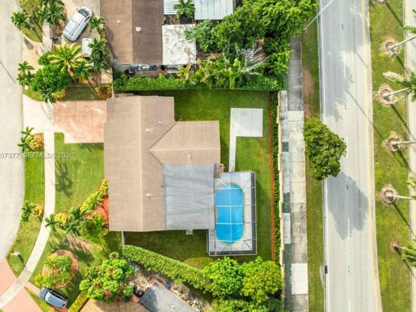 10835 SW 152nd Ter, Miami, FL 33157