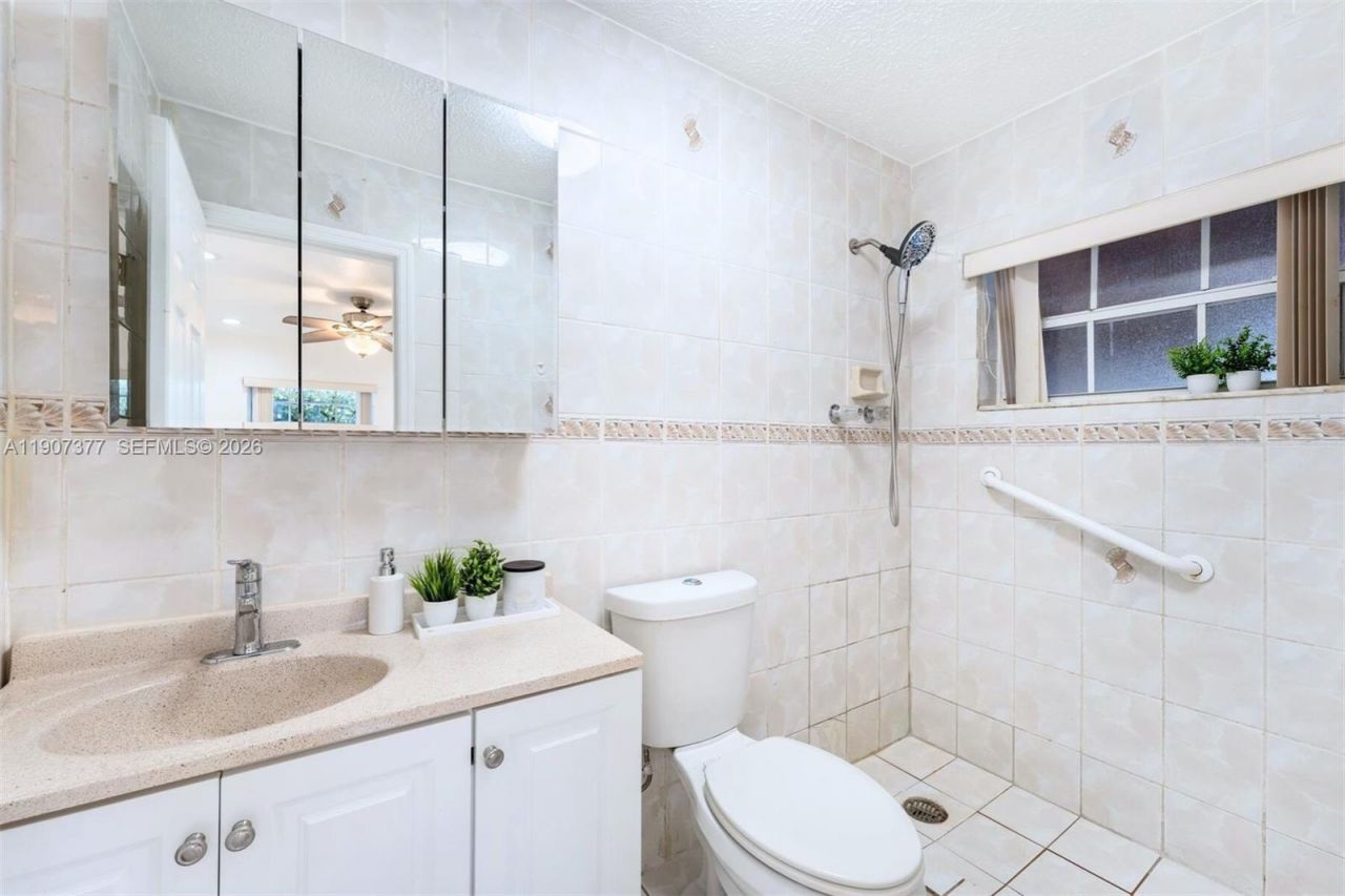 10835 SW 152nd Ter, Miami, FL 33157 Photo