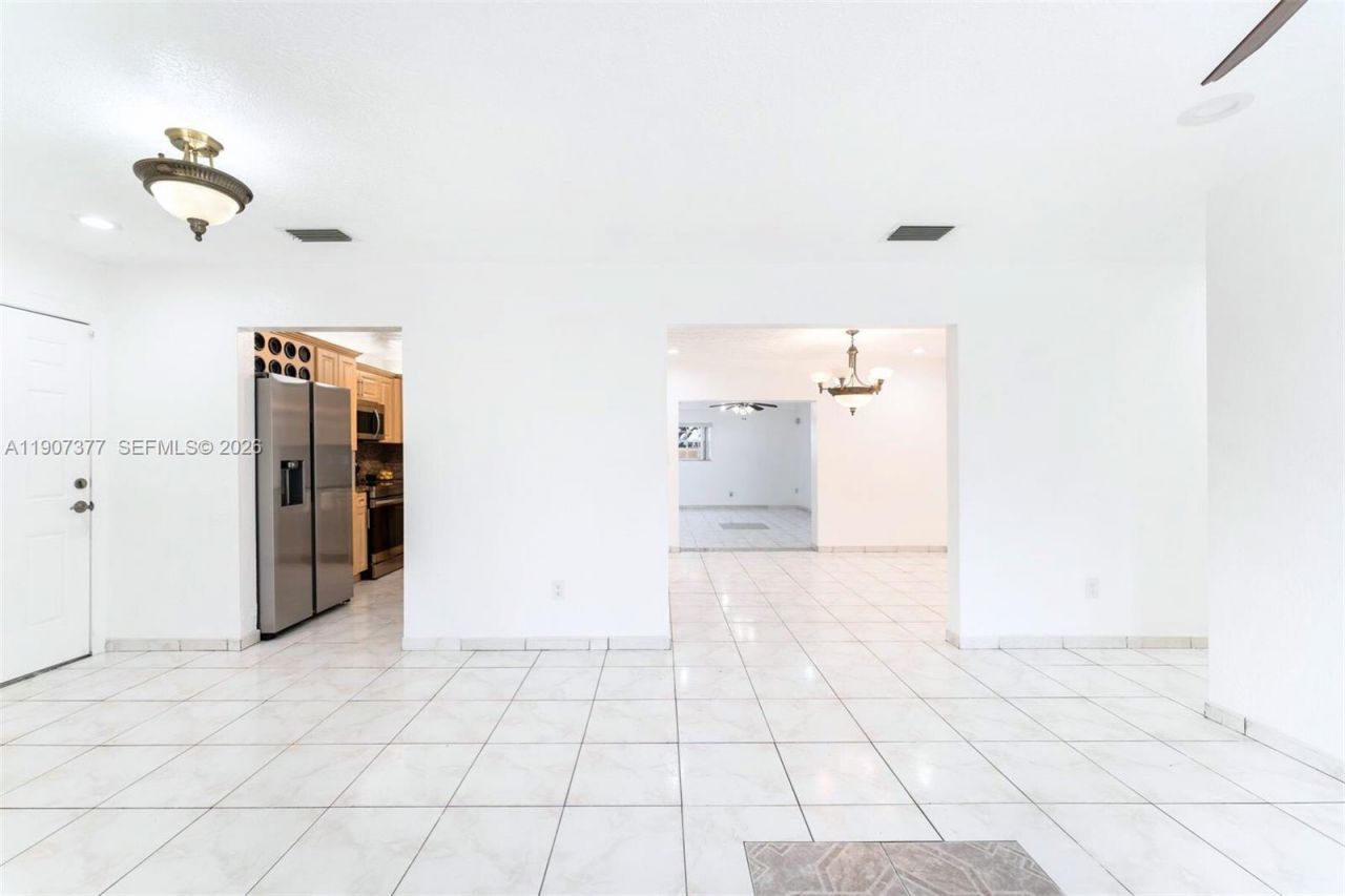 10835 SW 152nd Ter, Miami, FL 33157 Photo