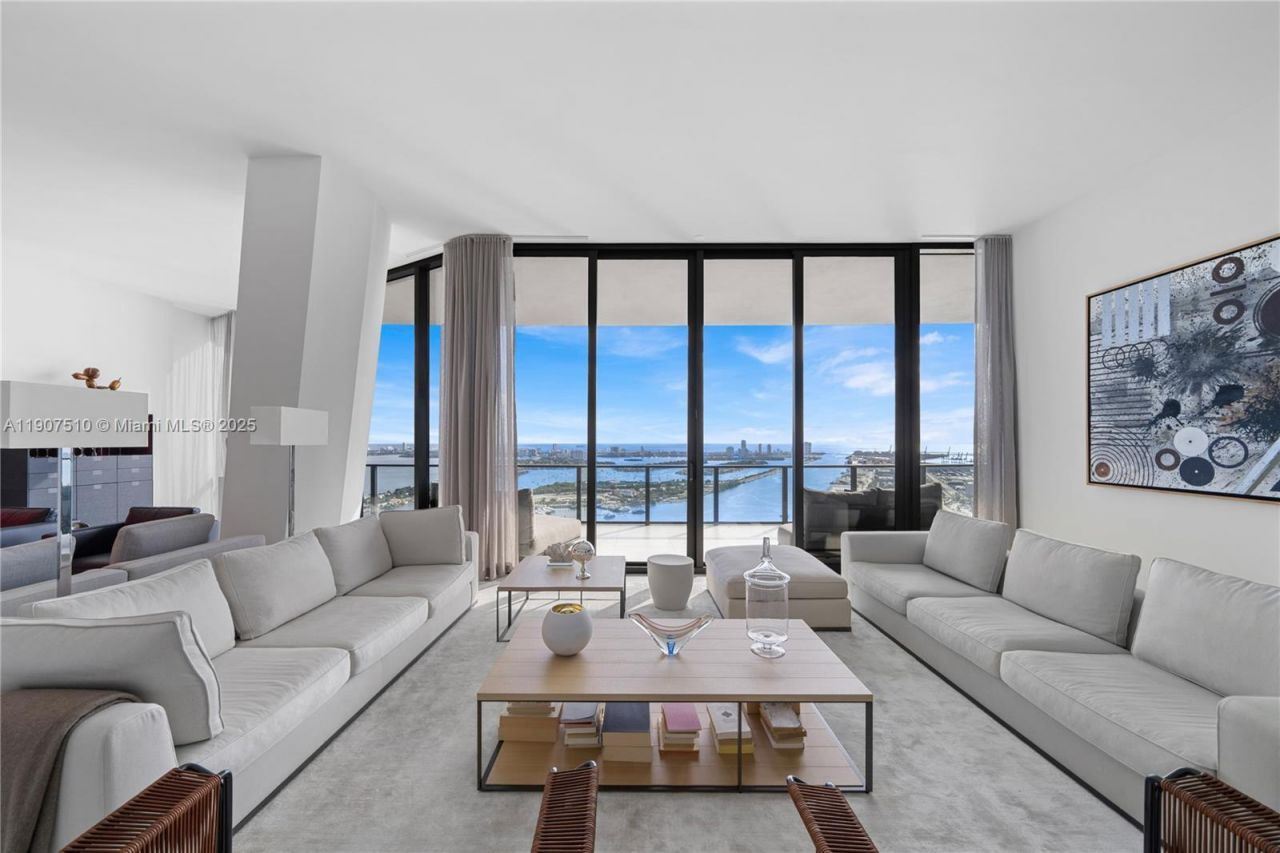 1000 Biscayne Blvd, Unit LPH 4901, Miami, FL 33132 Photo