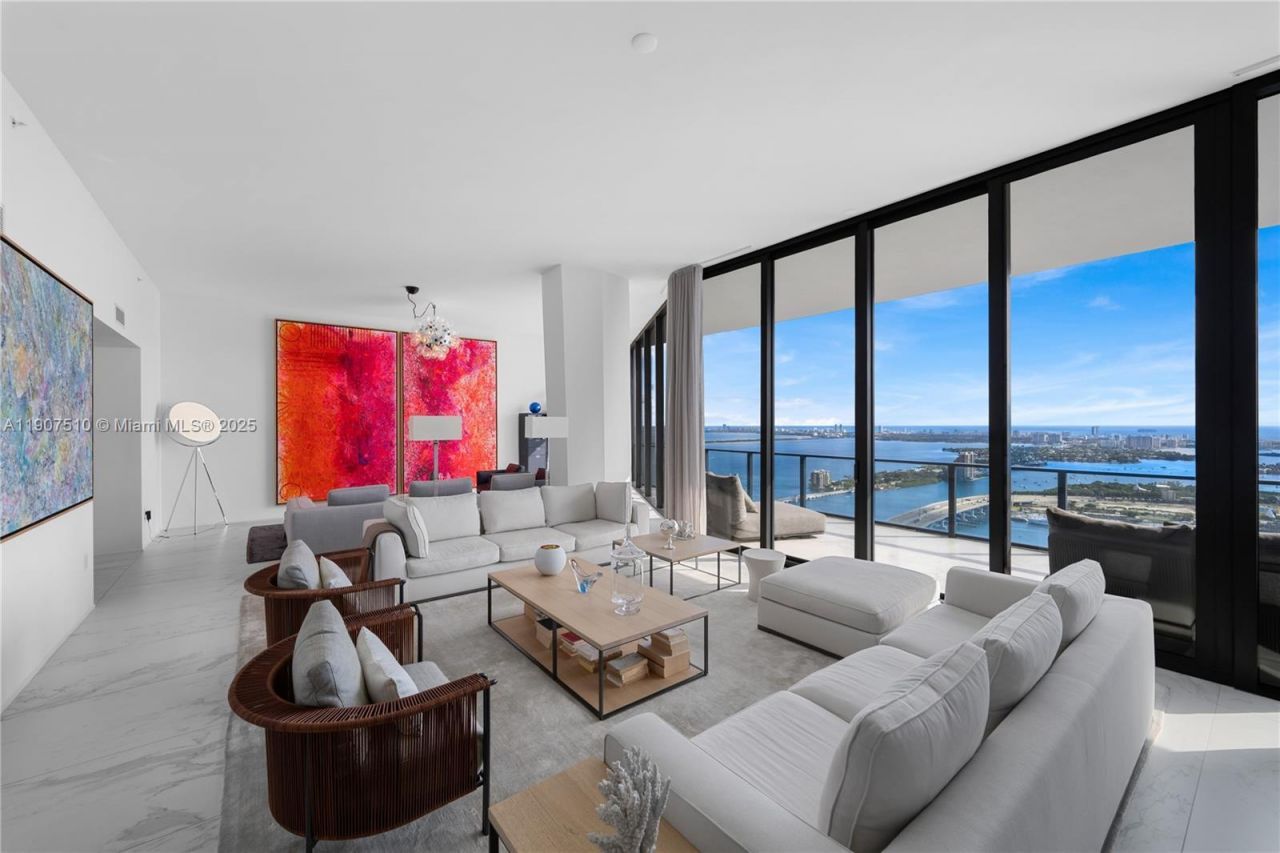 1000 Biscayne Blvd, Unit LPH 4901, Miami, FL 33132 Photo