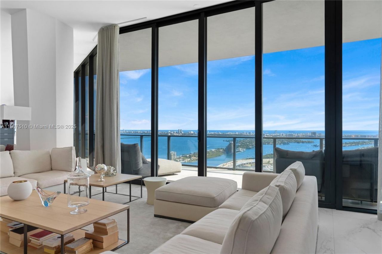 1000 Biscayne Blvd, Unit LPH 4901, Miami, FL 33132 Photo