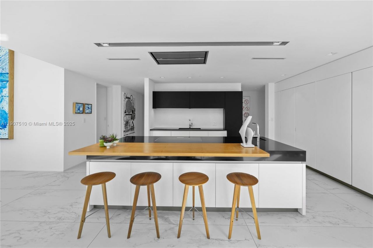 1000 Biscayne Blvd, Unit LPH 4901, Miami, FL 33132 Photo