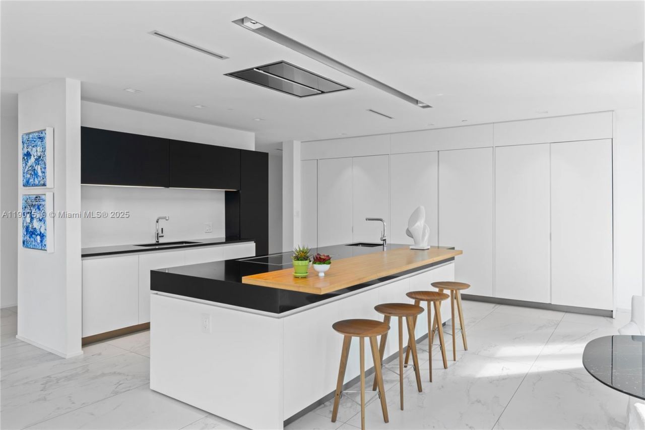 1000 Biscayne Blvd, Unit LPH 4901, Miami, FL 33132 Photo