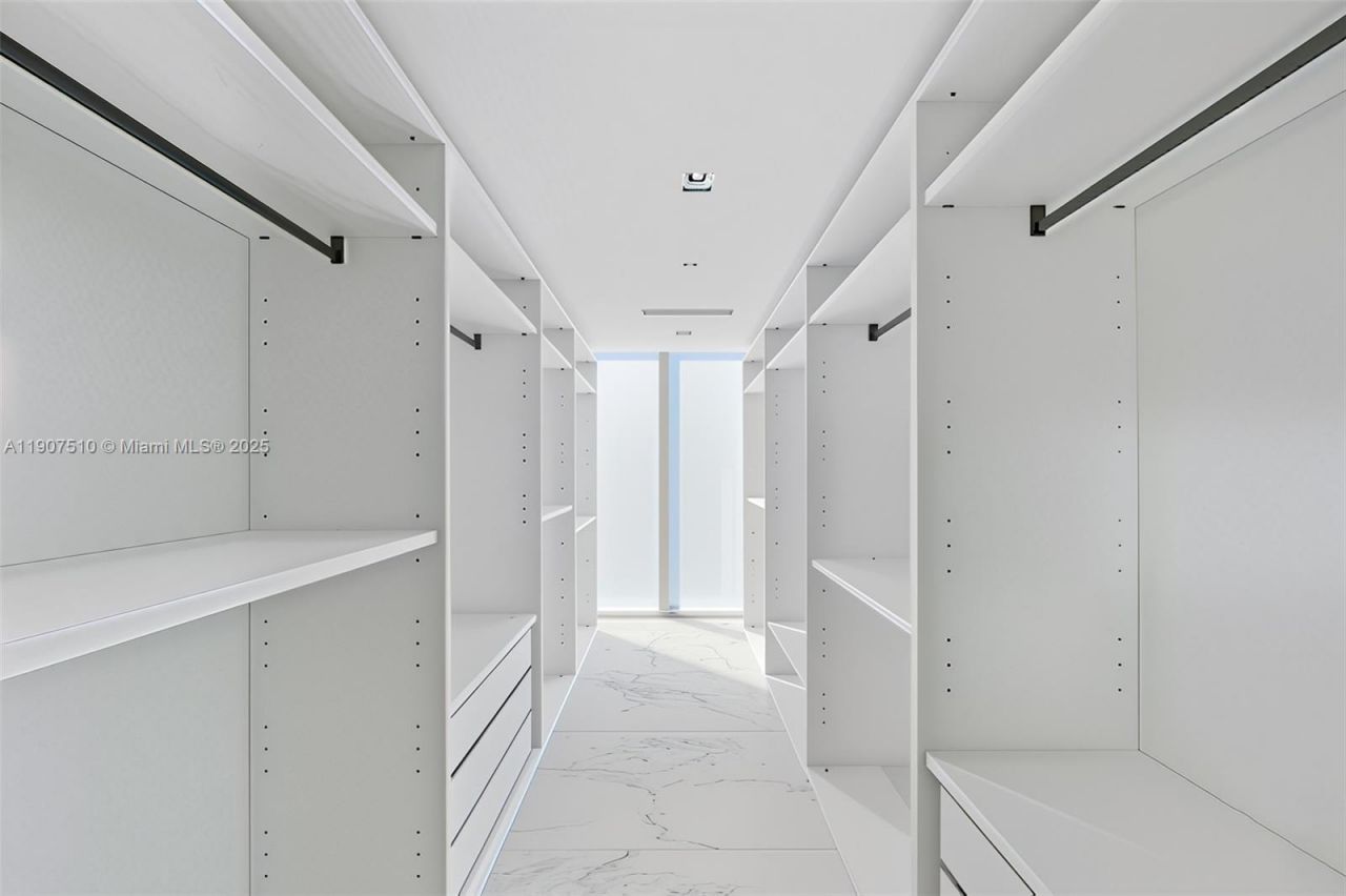 1000 Biscayne Blvd, Unit LPH 4901, Miami, FL 33132 Photo