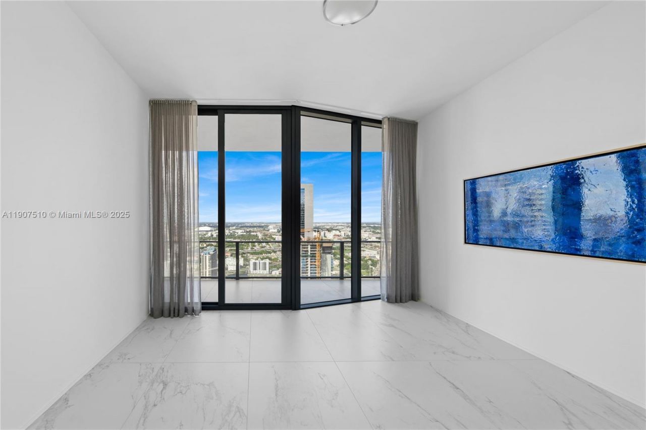 1000 Biscayne Blvd, Unit LPH 4901, Miami, FL 33132 Photo